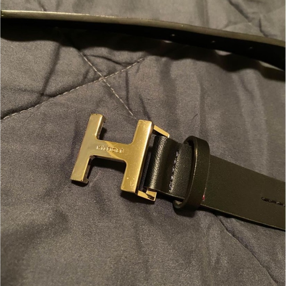 Black Tommy Hilfiger Belt Size Medium (4-6)